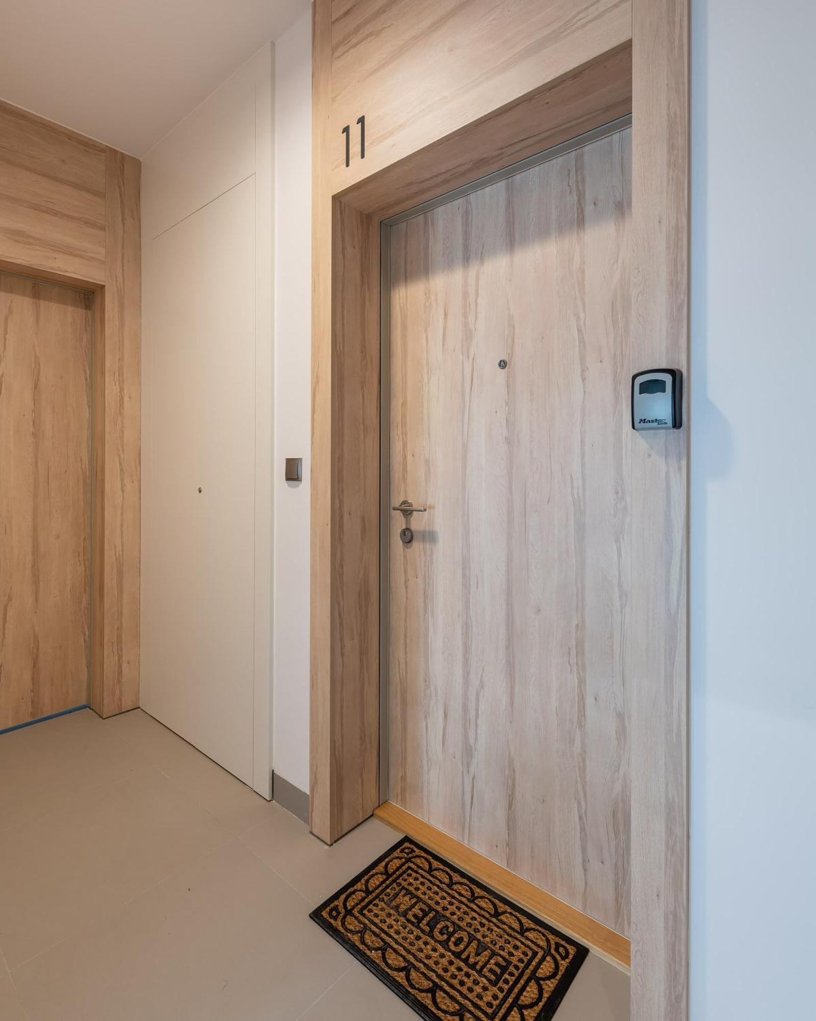 Airport Okecie Cybernetyki Apartments Varsó Szoba fotó
